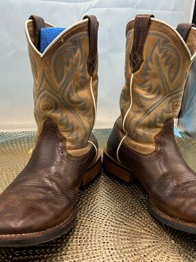 Ariat men 8 quick draw Horseman cowboy boots